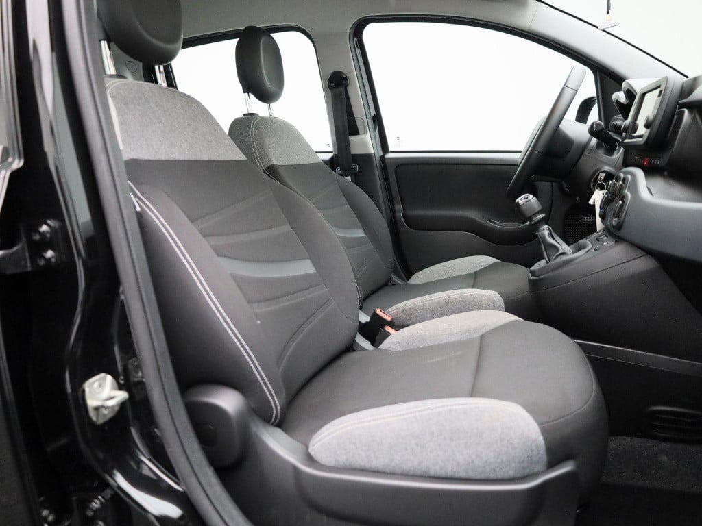 Fiat Panda 1.0 hybrid city life | bluetooth | apple carplay | airco | dab