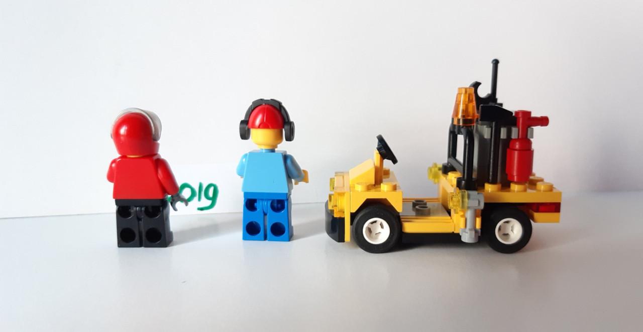 Lego  City 60019: stuntvliegtuig en auto