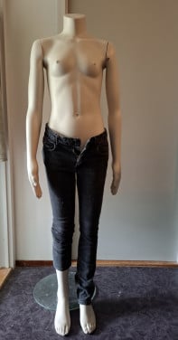 Etalagepop paspop meisje 130cm hoog