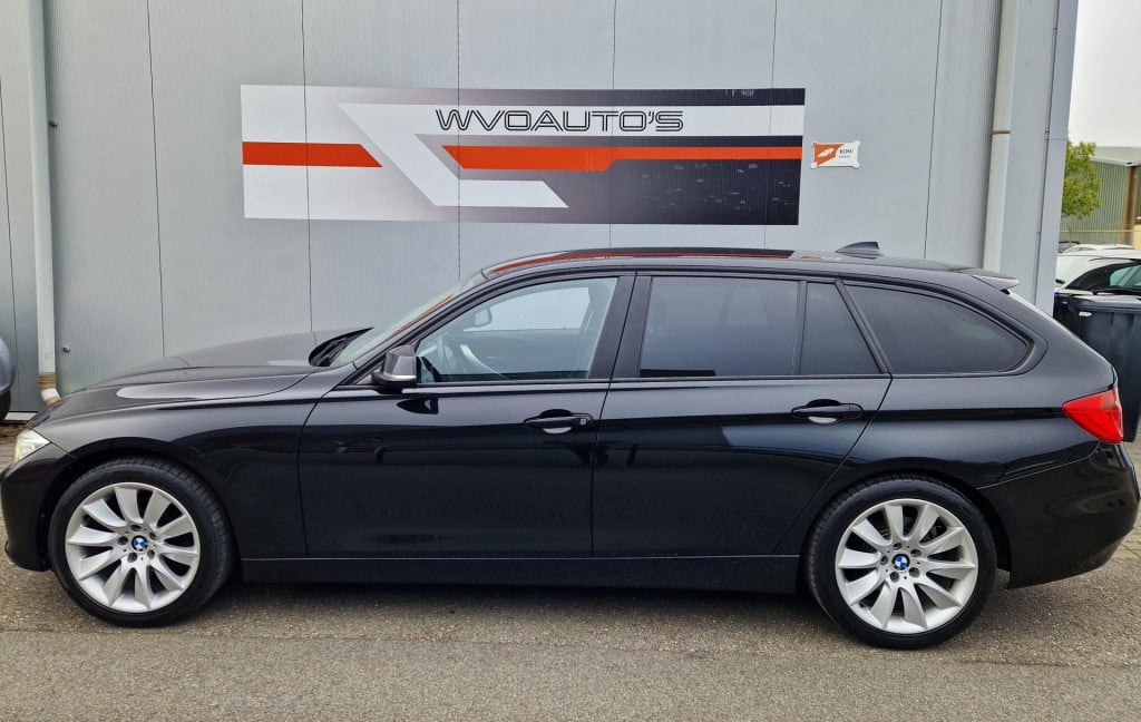 BMW 3-serie touring 320i executive