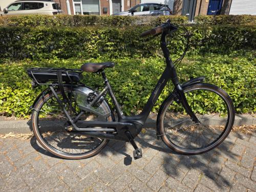 Schitterende Gazelle Orange C8 met Bosch middenmotor