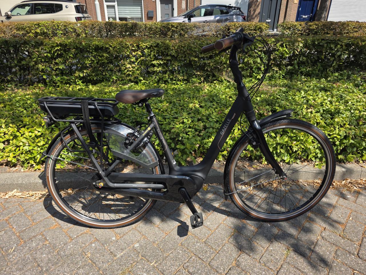 Schitterende Gazelle Orange C8 met Bosch middenmotor