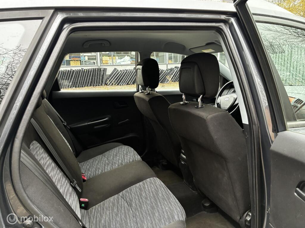 Kia cee'd Sporty Wagon 1.4 X-tra ISG Airco km142.399 BJ2009