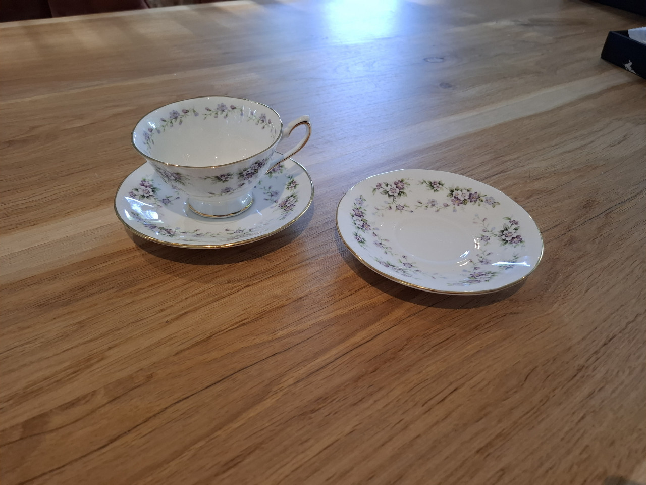 Royal Albert - Flowers of the Month - diverse sets - Antiek servies