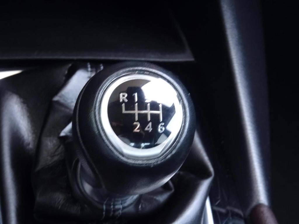 Mazda 3 2.0 skyactiv-g 120 gt-m | rijklaar