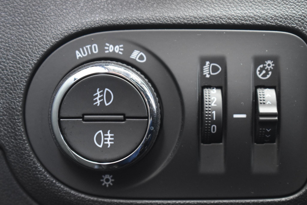 Opel Crossland X 1.2 turbo innovation | winterpakket | lmv | navi |