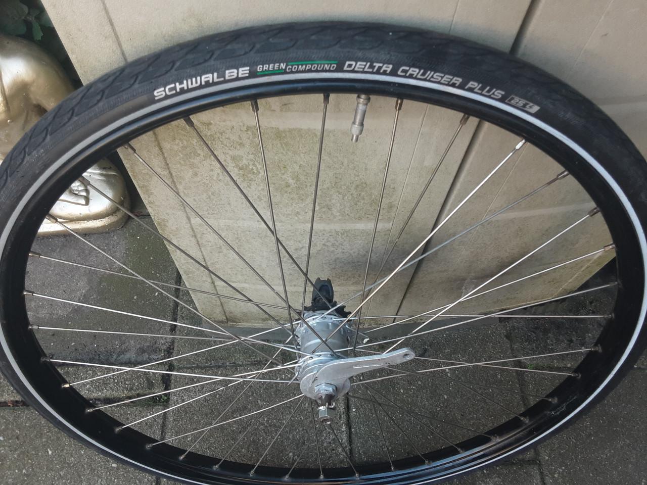 28 inch sachs achterwiel, 3 speed,terugtraprem