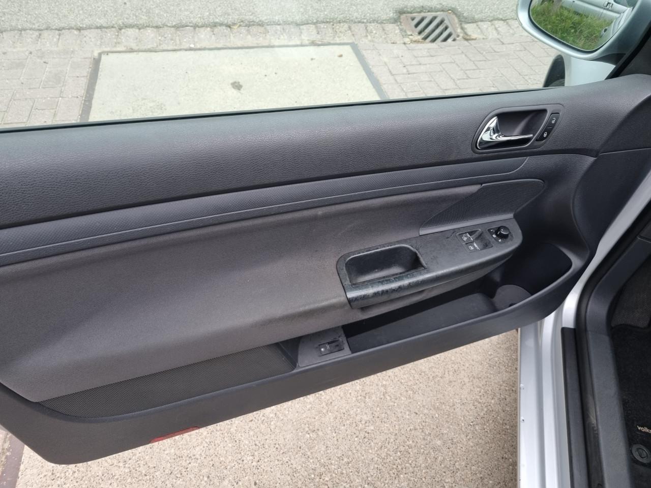 Volkswagen Golf 1.4 Trendline | Airco | Cruise control!