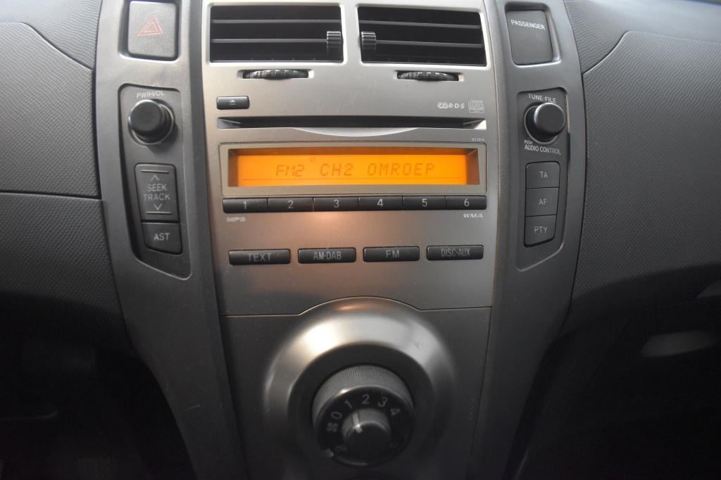 Toyota Yaris 1.3 vvti dynamic