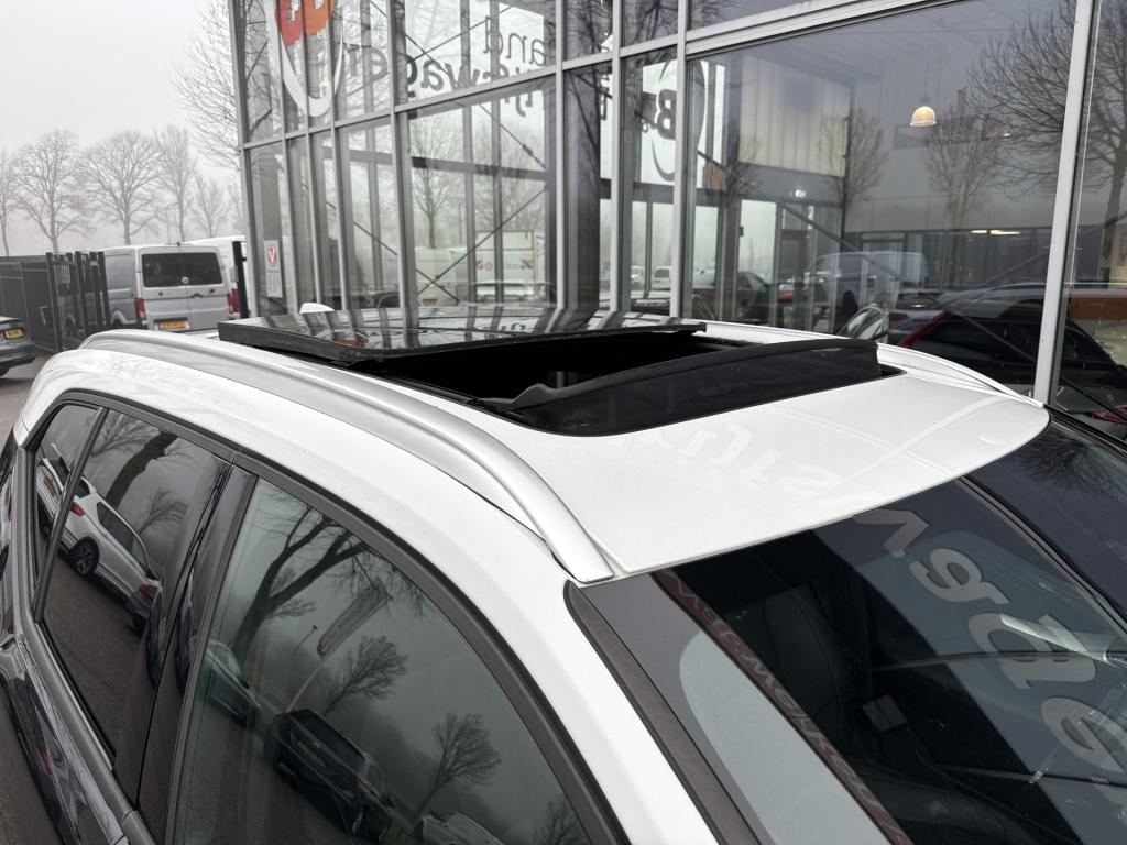 Volvo XC40 2.0 t5 awd intro edition | nl-auto | pano | stoelverw. | acc