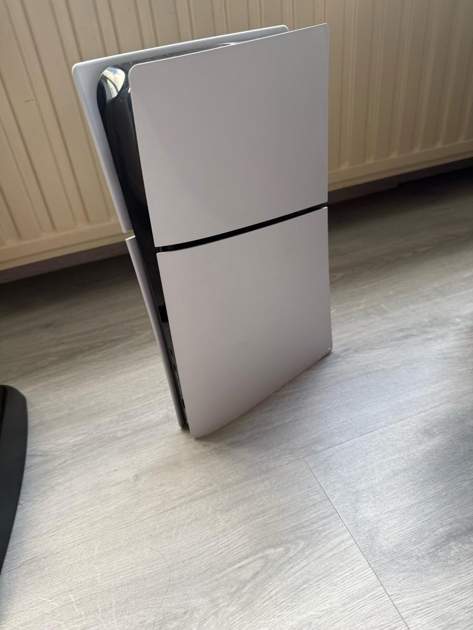 Playstation 5 Slim Digital met GTA V en Racing Set