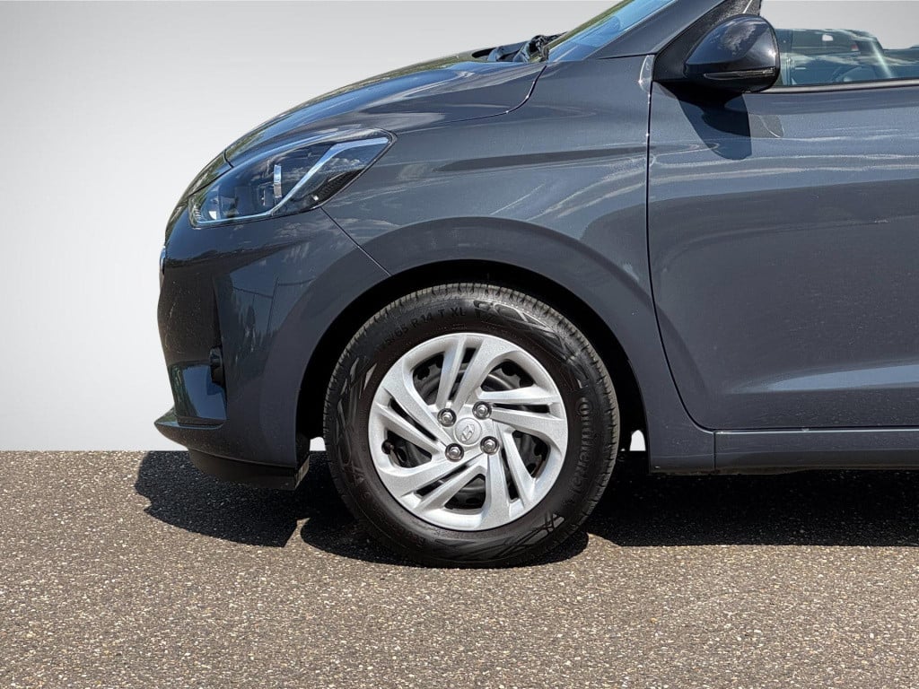 Hyundai I 10 1.0 premium | navigatie | camera | cruise & climate control | 