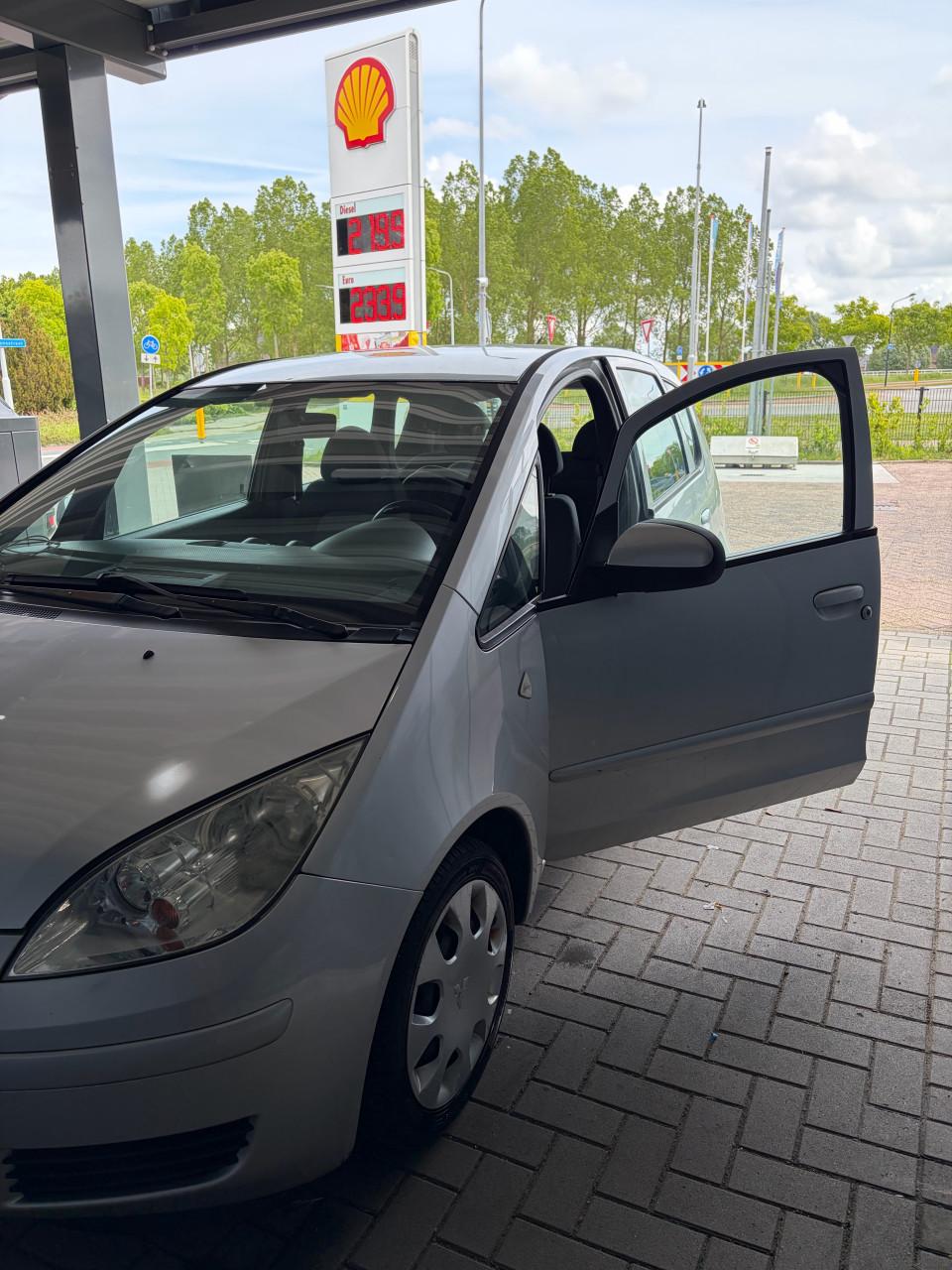 Mitsubishi Colt 1.3 2005 Grijs - APK 03/2027