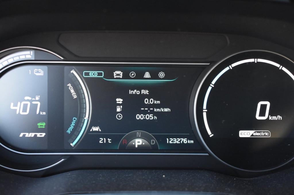 Kia E-niro comfortline 64 kwh | soh 97.6% | dealer onderhouden | nap | appl