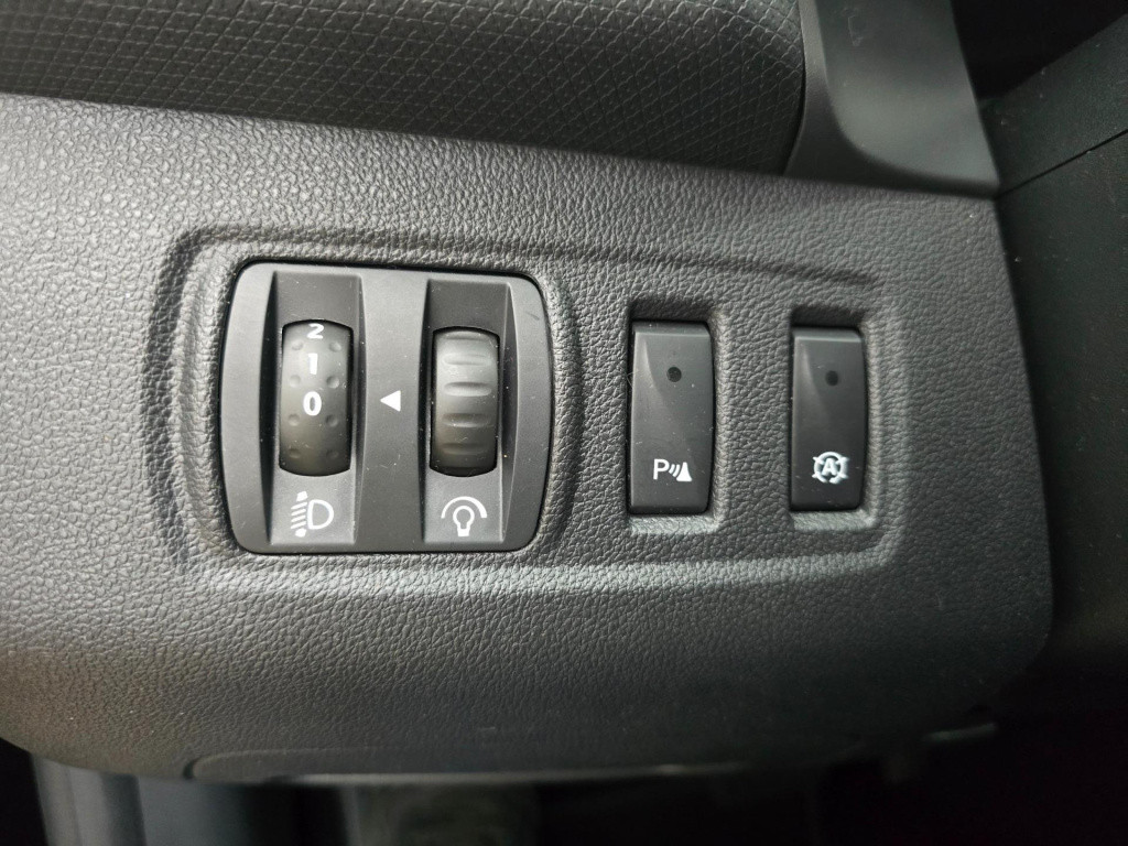 Renault Clio estate occasion automaat 1.2 met trekhaak en met cruisecontrol