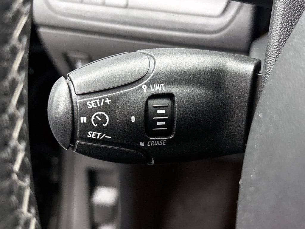 Peugeot 2008 110 pk allure | rijklaar | achteruitrijcamera | trekhaak | pan