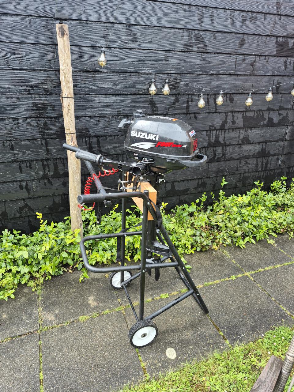Suzuki 2.5 pk 4 takt kortstaart