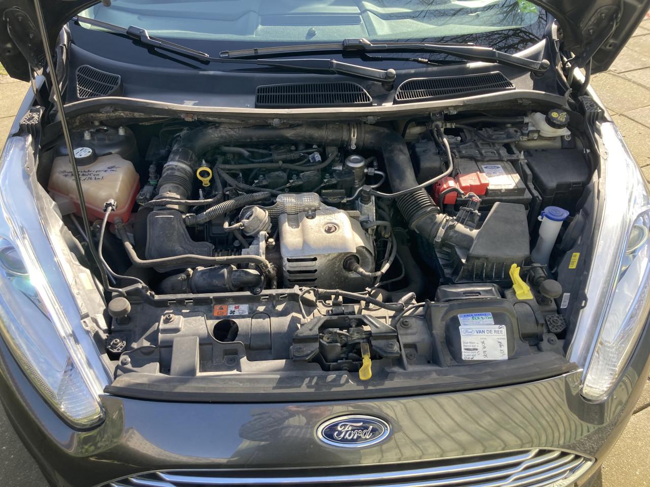 Ford Fiesta 1.0 EcoBoost 100pk Titanium met nieuwe distributieriem