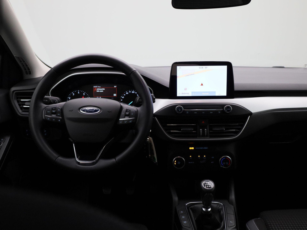 Ford Focus wagon 1.0 ecoboost hybrid trend edition business | cruise contro