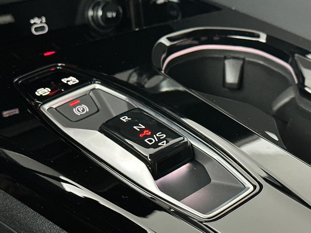 Audi Q5 s edition 2.0 tfsi e 220 kw / 299 pk suv 7 versn.