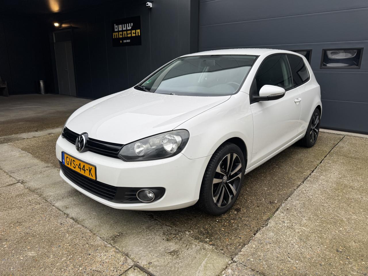 Volkswagen Golf 1.6 75KW 2009 Wit Airco Apk Navigatie Xenon