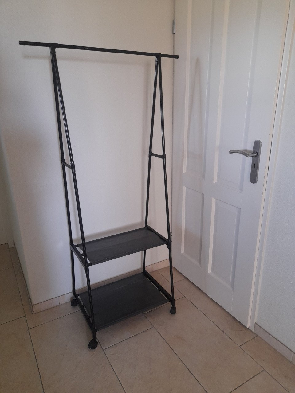 Kledingrek (in goede staat )42 x 85 x 149H