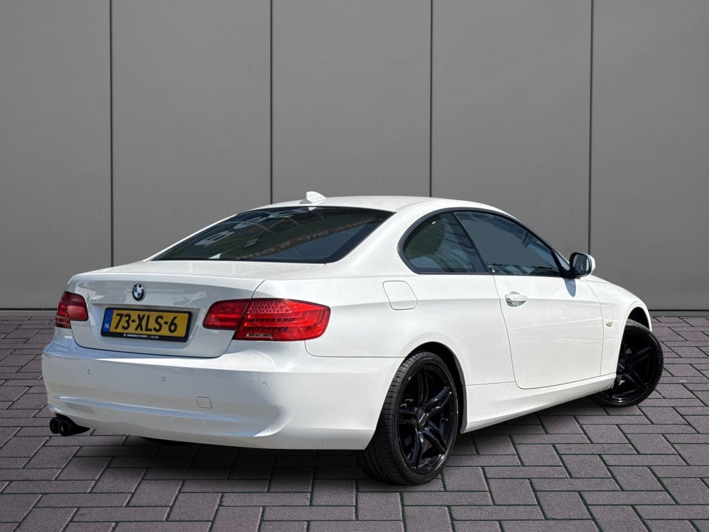 BMW 3-serie coupé 320i business line | parellak | navi | pdc | bi-xenon