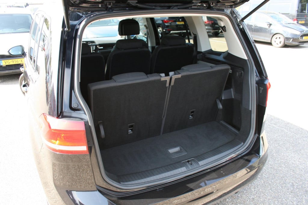 Volkswagen Touran 1.4 tsi highline 7p
