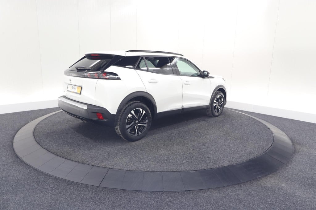 Peugeot 2008 puretech 102 allure pack | allseason banden | parkeersensoren 