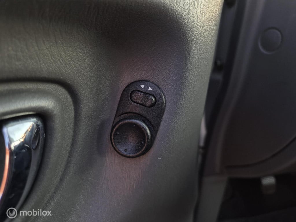 Suzuki Wagon R 1.3 special nieuwe apk / bluetooth radio