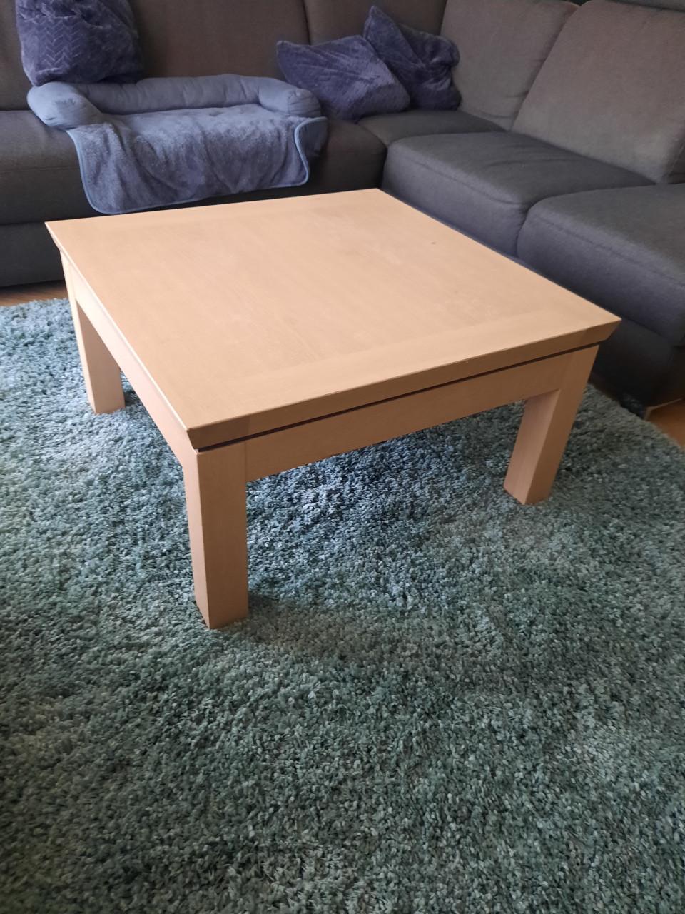 Te koop: Eiken salontafel