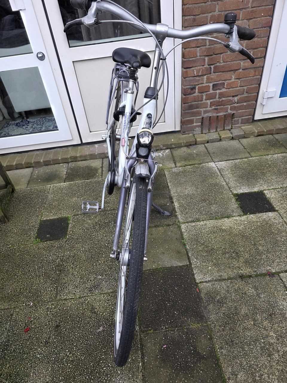 Dames fiets GAZELLE-ESPRIT-28inch-3 versnellingen-Fr.maat 50cm-slotAXA
