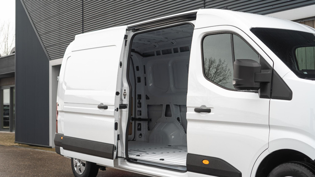 Renault Master t35 2.0 dci 150 l3h2 advance | nieuw model | camera | parkee