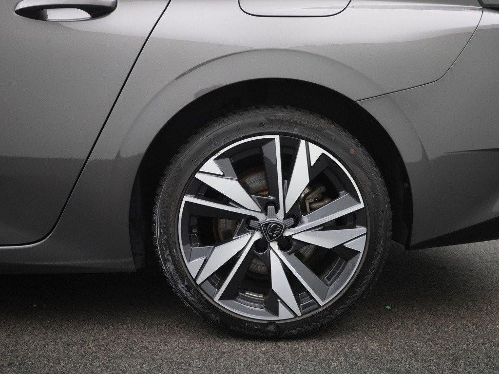 Peugeot 308 1.6 plug-in hybrid 180 allure | navigatie | apple carplay / and