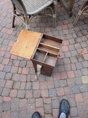 Hengel met viskist GRATIS
