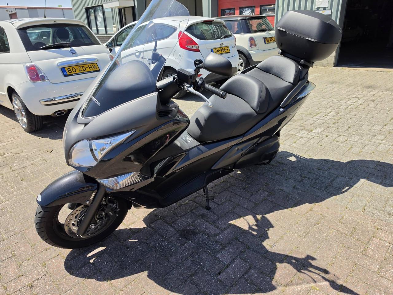 Honda Silver Wing SWT 400