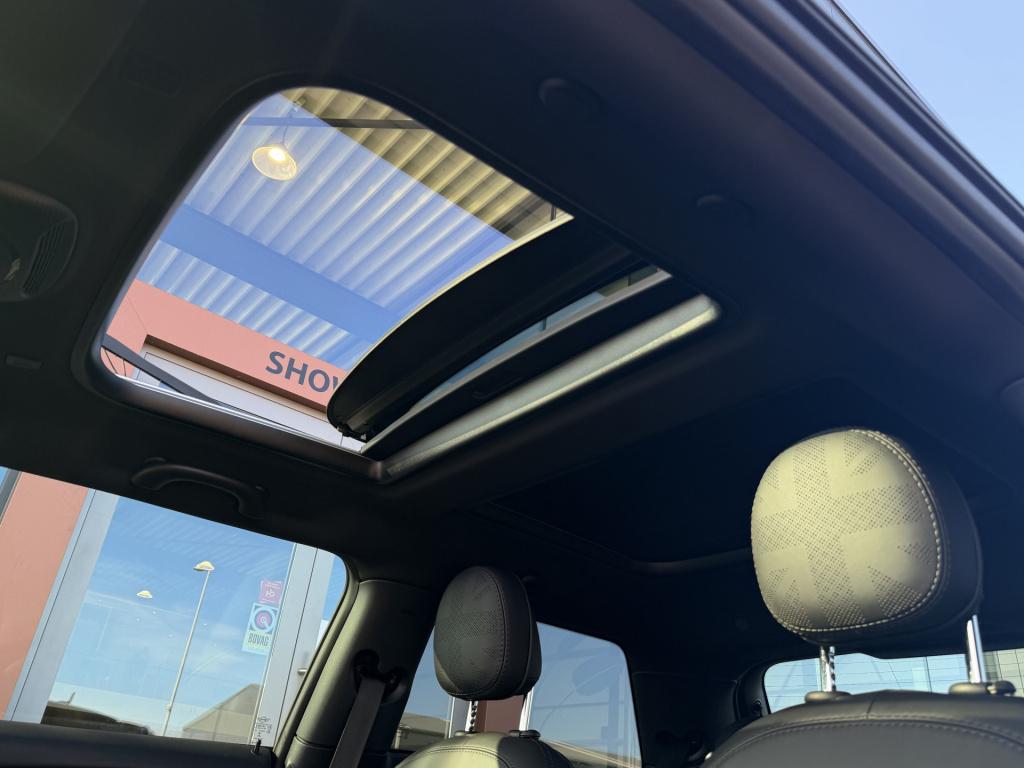 Mini 3-deurs 1.5 cooper resolute edition | pano | harman / kardon | apple c