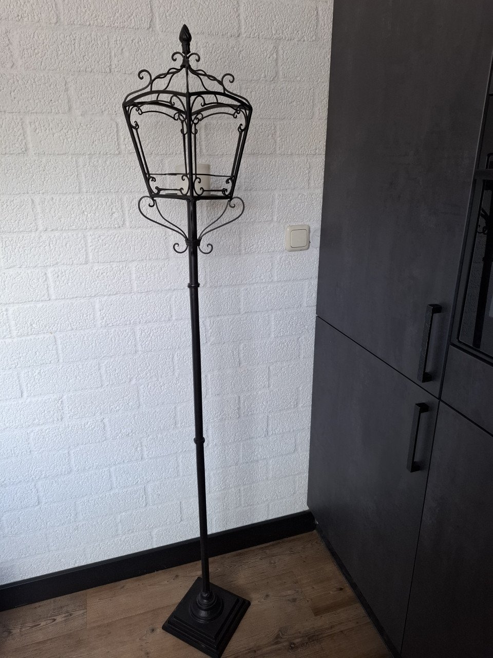 Metalen zwarte lantaarn