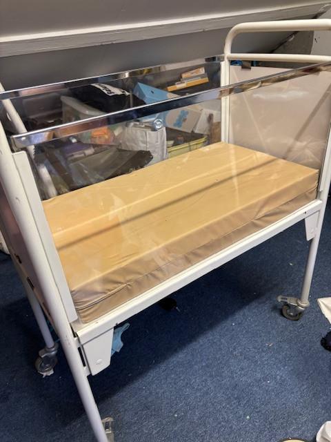 Gratis Ziekenhuisbedje voor baby;s