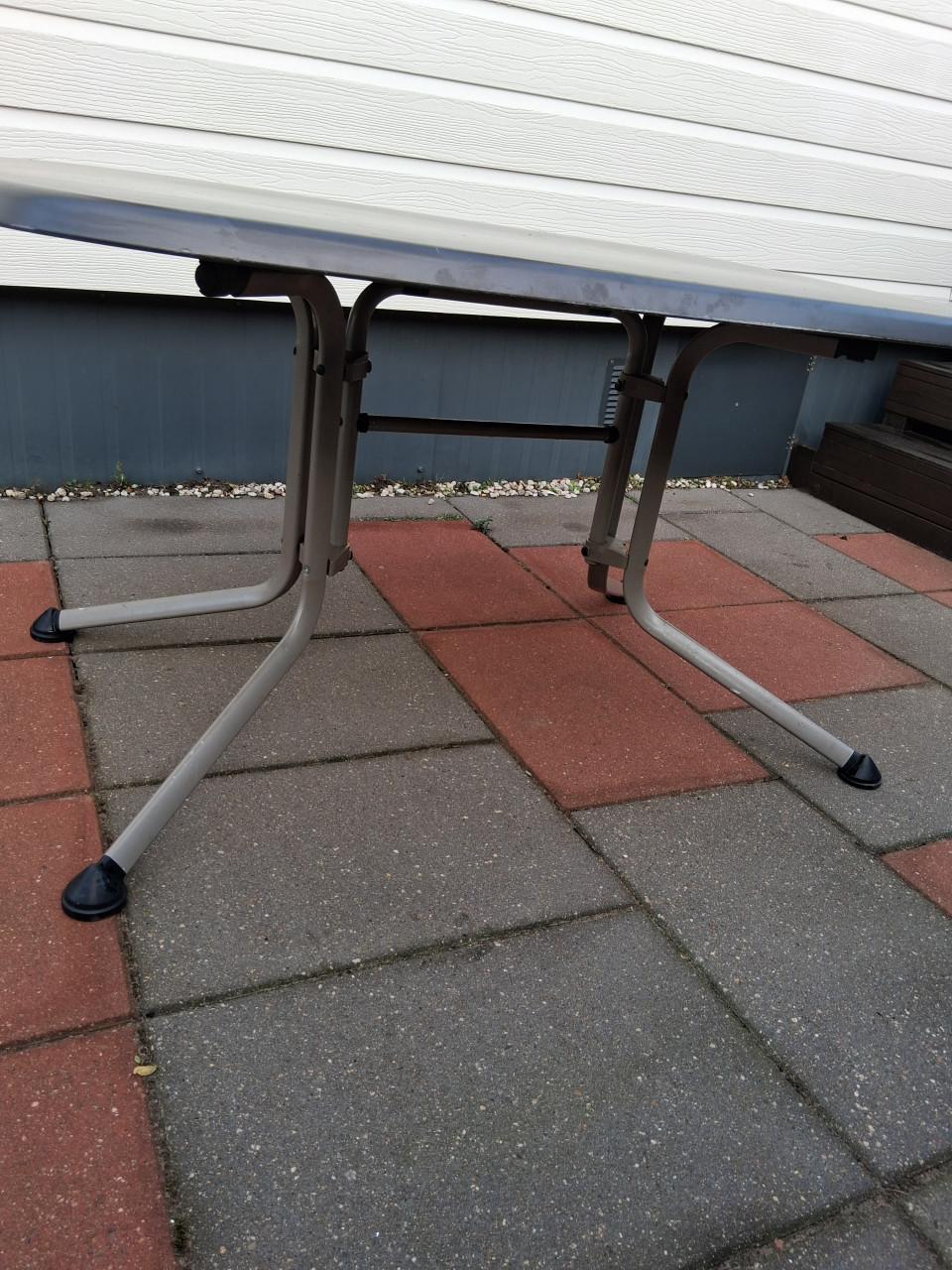 Tuin tafel
