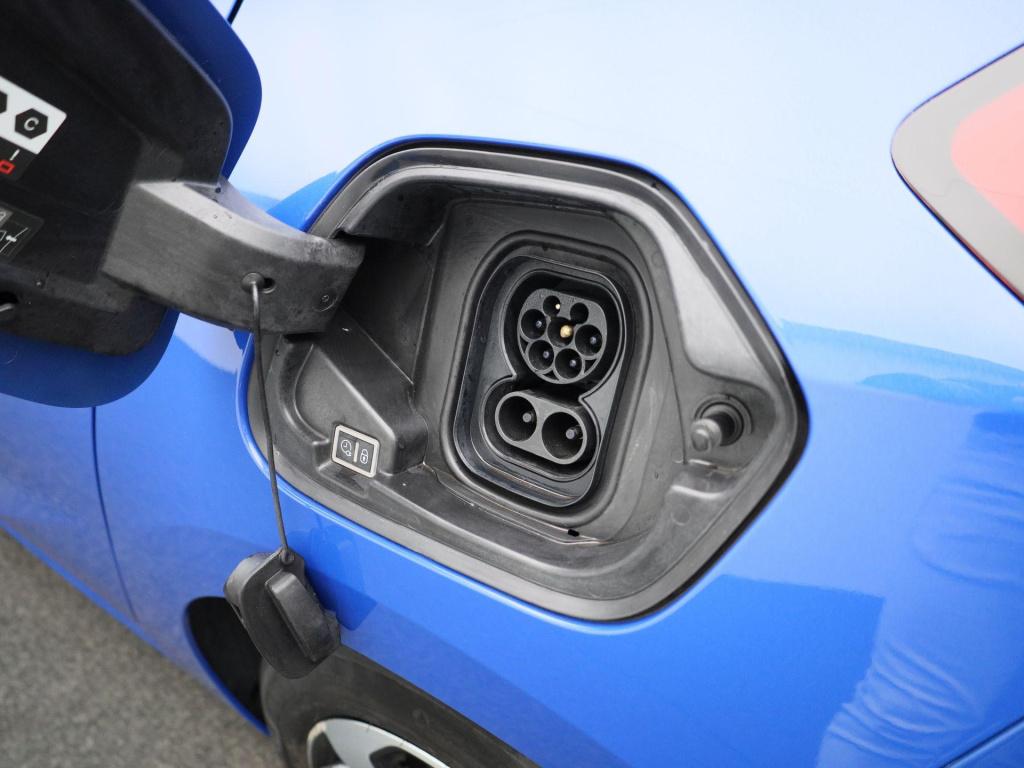 Opel Corsa-e elegance 50 kwh | automaat | apple carplay / android auto | na