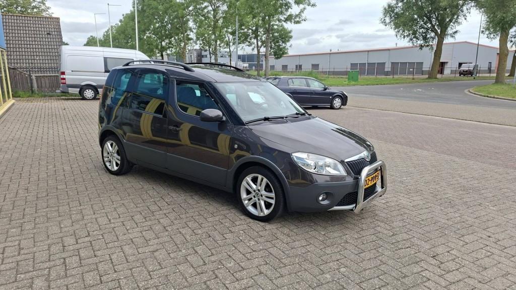 Scoda ROOMSTER 1.2 TSI Ambition mpv bj:2011 airco apk 2027