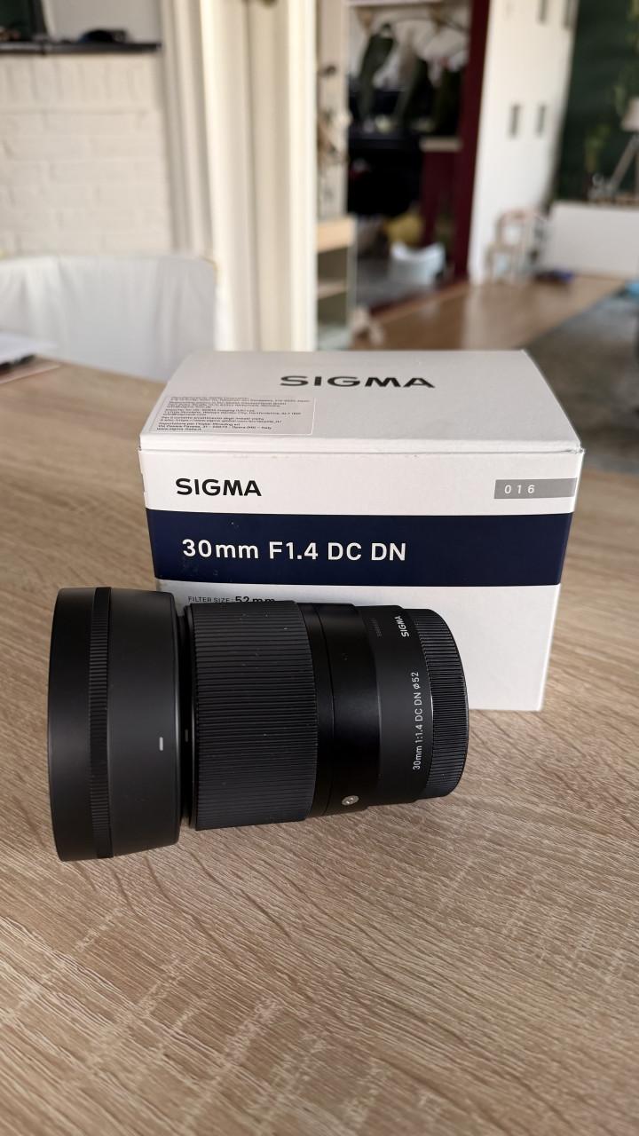 Sigma 30 mm f1.4 DC DN (sony e-mount) lens
