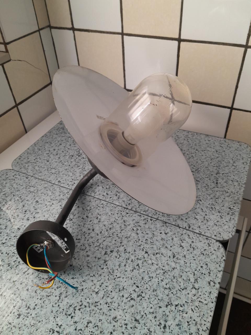 Div z.g.a.n. hanglampen, Schemerlampen, staande lantaarn enz.