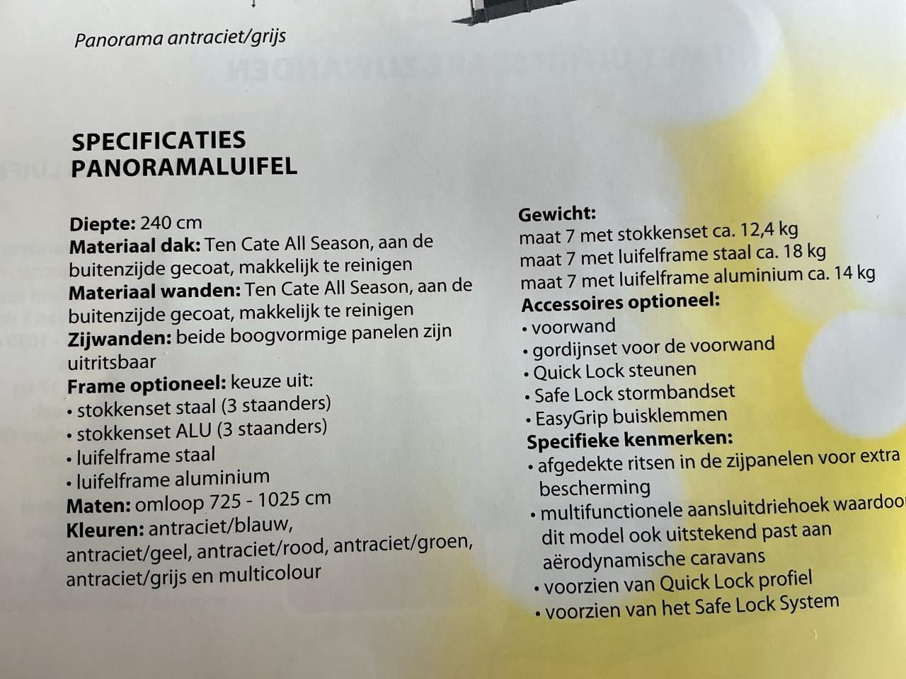 Panoramaluifel voor aan de caravan. maat 8