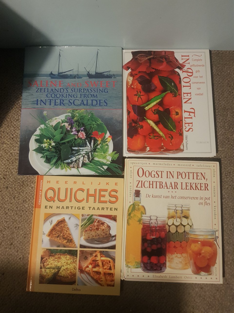 24 kookboeken en boekjes