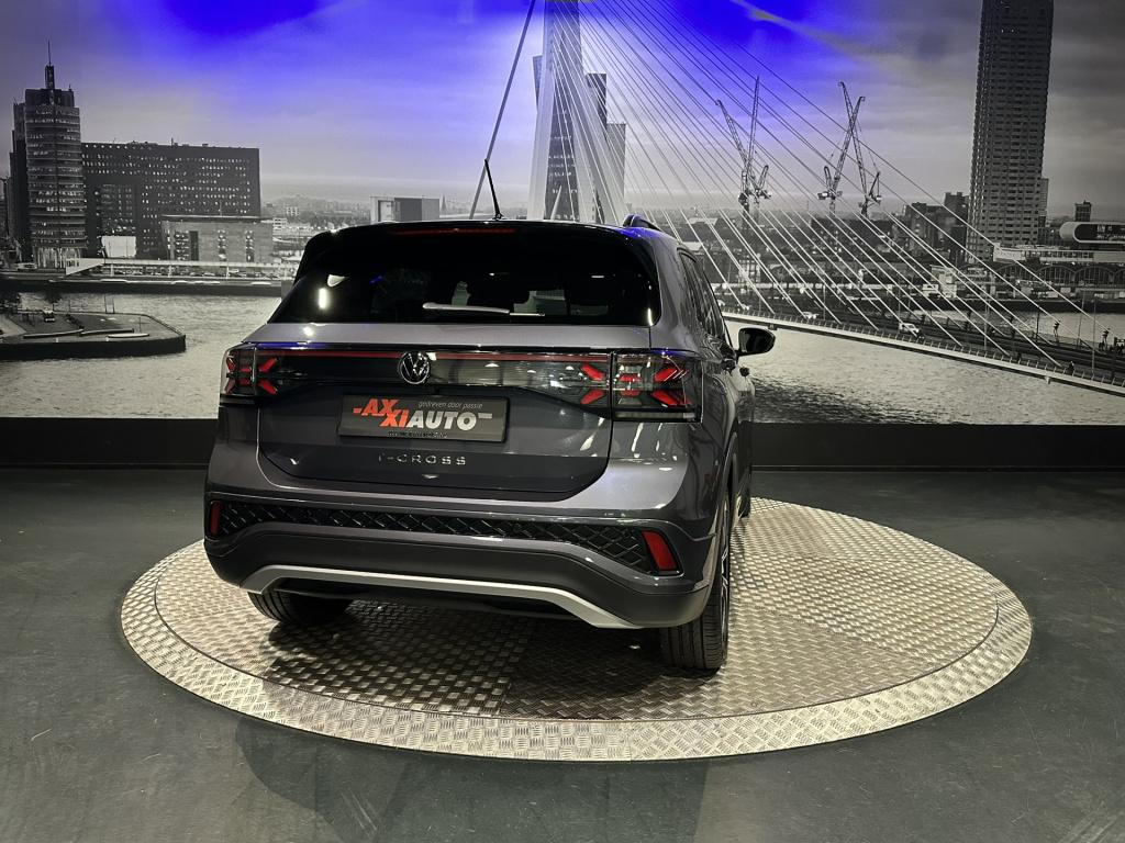Volkswagen T-cross 1.0 tsi r-line edition *camera*clima*appconnect*