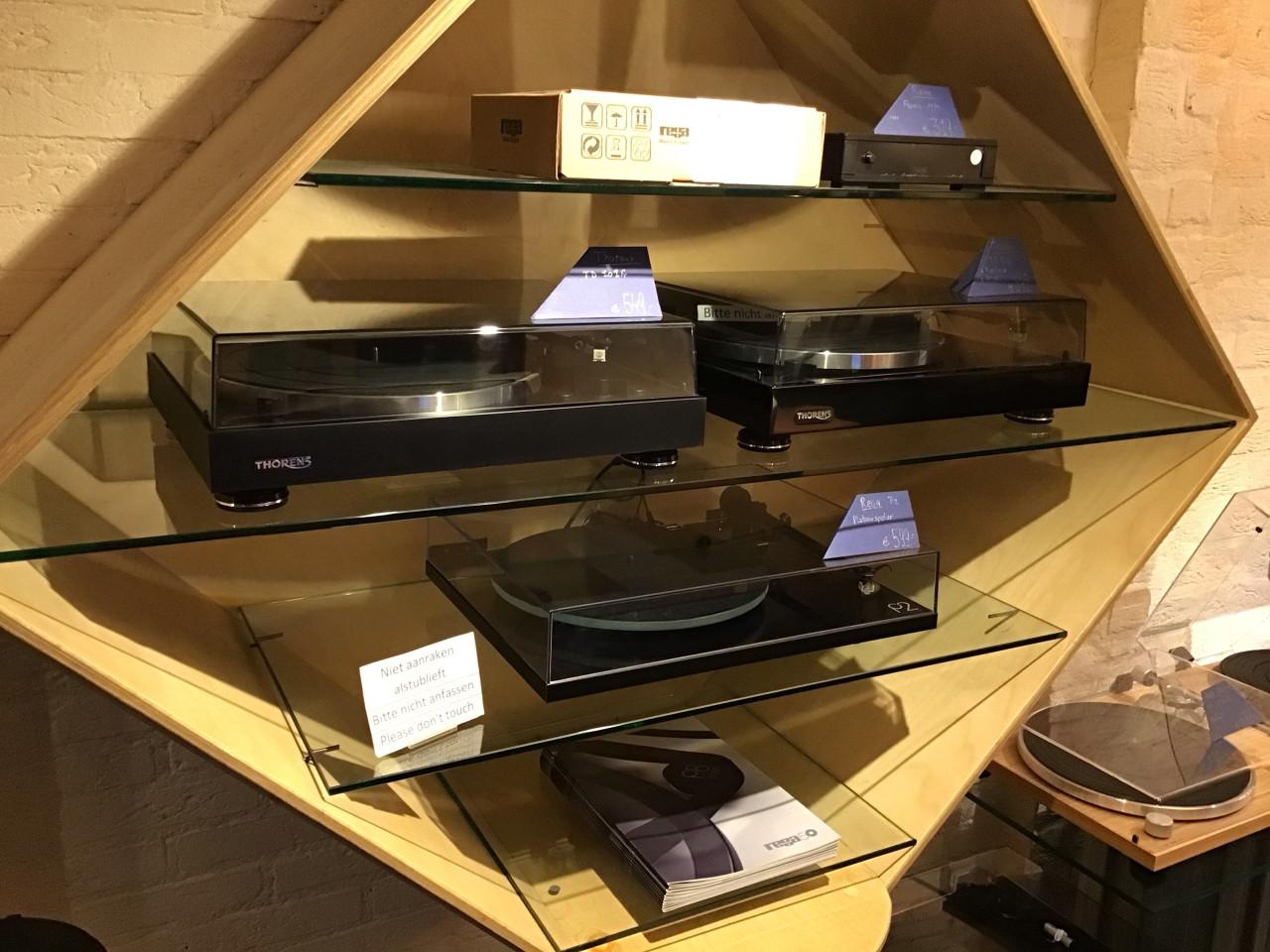 Ben je op zoek naar een platenspeler?