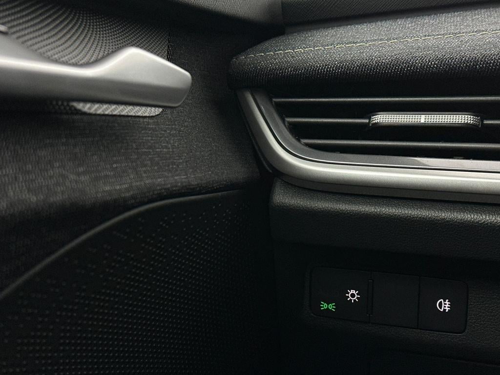 Skoda Elroq business edition tour elektromotor 150 kw / 204 pk