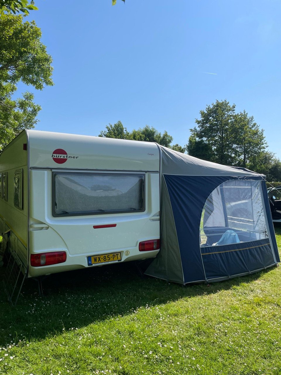 Burstner Ventana 435 met voortent